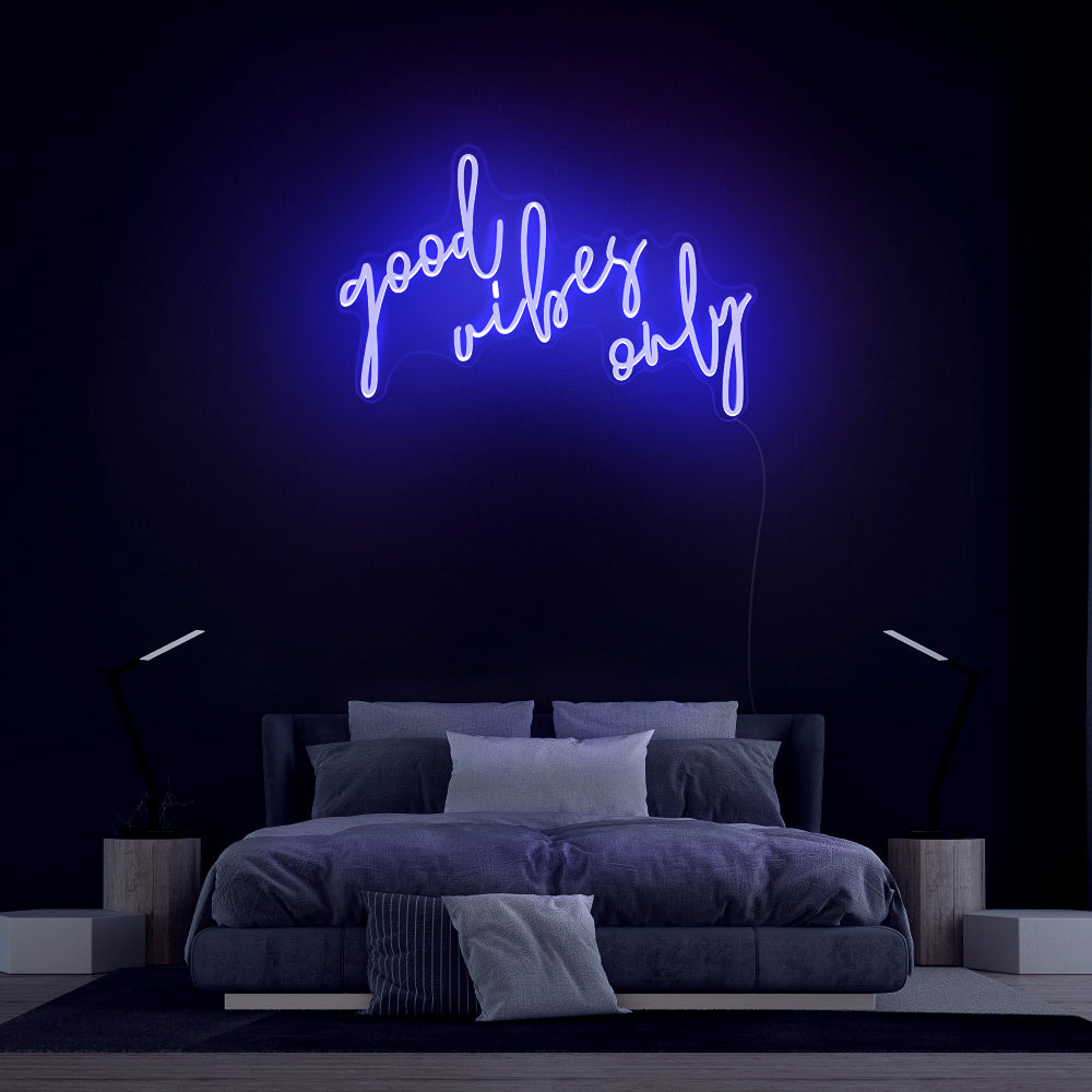 Enseigne néon Good vibes only