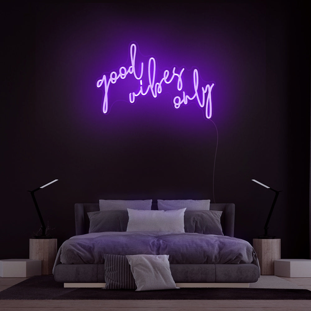 Enseigne néon Good vibes only